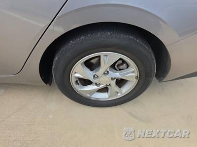 2023 Hyundai Elantra SE - zdjęcie 11 z 23 - miniatura
