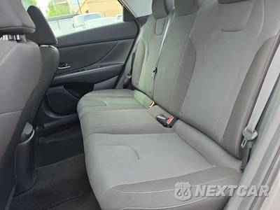 2023 Hyundai Elantra SE - zdjęcie 16 z 23 - miniatura