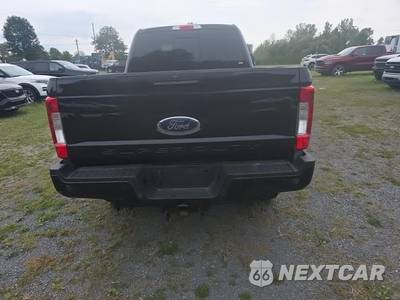 2019 Ford Super Duty F-250 Lariat Crew Cab Medium Bed - zdjęcie 5 z 38 - miniatura