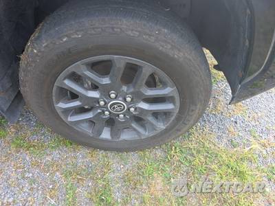 2023 Toyota Tundra Hybrid Platinum Crew Cab Short Bed - zdjęcie 9 z 30 - miniatura