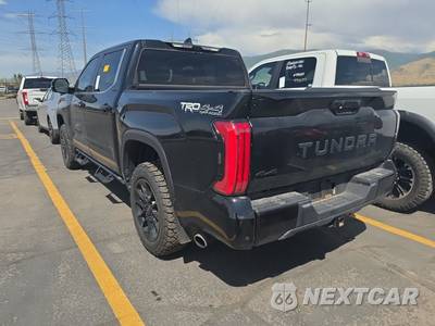 2023 Toyota Tundra Limited Crew Cab Short Bed - zdjęcie 6 z 34 - miniatura
