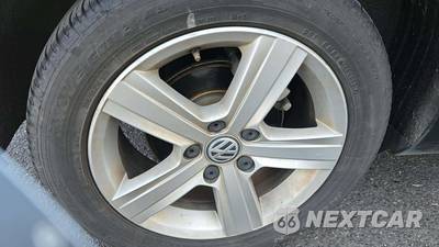 2015 Volkswagen Golf TDI S Hatchback - zdjęcie 24 z 48 - miniatura