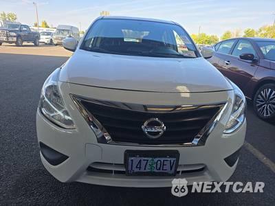 2018 Nissan Versa Sedan SV - zdjęcie 2 z 57 - miniatura