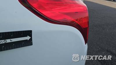 2018 Nissan Versa Sedan SV - zdjęcie 55 z 57 - miniatura