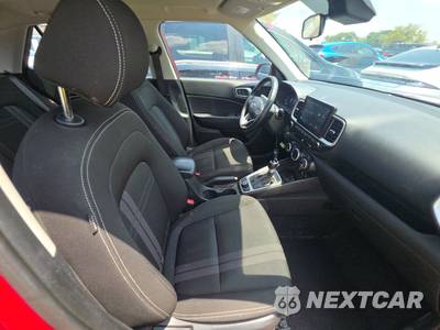 2026 Hyundai Venue SEL - zdjęcie 8 z 28 - miniatura
