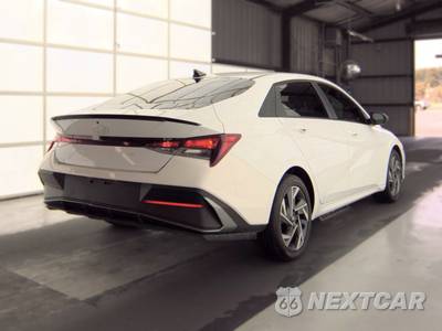 2025 Hyundai Elantra SEL Sport - zdjęcie 4 z 26 - miniatura