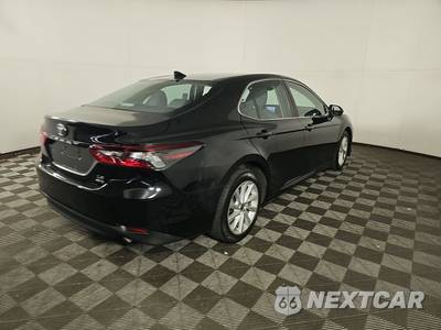 2022 Toyota Camry LE - zdjęcie 4 z 45 - miniatura