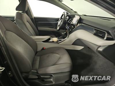 2022 Toyota Camry LE - zdjęcie 8 z 45 - miniatura
