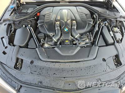 2016 BMW 7 Series Sedan 750i xDrive M SPORT LINE - zdjęcie 15 z 32 - miniatura
