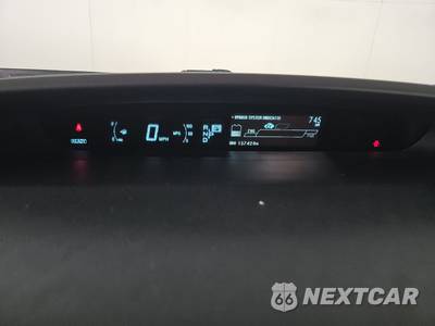 2013 Toyota Prius Plug-In Hybrid - zdjęcie 12 z 39 - miniatura