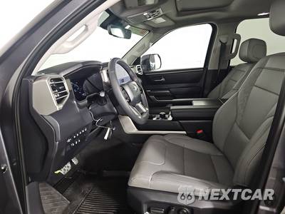 2024 Toyota Sequoia SR5 - zdjęcie 7 z 22 - miniatura