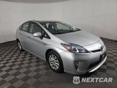 2013 Toyota Prius Plug-In Hybrid - zdjęcie 3 z 39 - miniatura