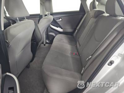 2013 Toyota Prius Plug-In Hybrid - zdjęcie 13 z 39 - miniatura