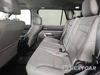 2024 Toyota Sequoia SR5 - zdjęcie 13 z 22 - miniatura