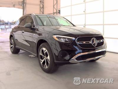 2025 Mercedes-Benz GLC 350e - zdjęcie 3 z 27 - miniatura