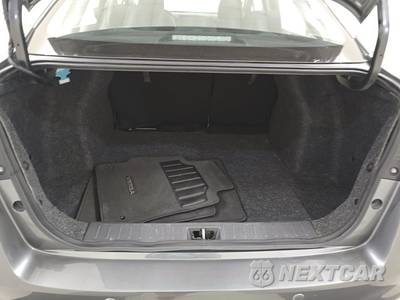 2025 Nissan Versa S - zdjęcie 16 z 27 - miniatura
