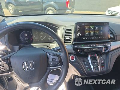 2025 Honda Odyssey EX-L 118.1" WB - zdjęcie 11 z 27 - miniatura