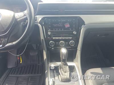 2022 Volkswagen Passat 2.0T SE - zdjęcie 11 z 21 - miniatura