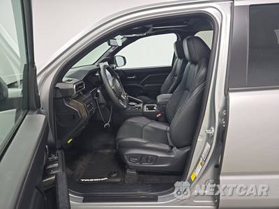 2026 Toyota Tacoma i-FORCE MAX Limited Crew Cab Medium Bed - zdjęcie 7 z 18 - miniatura