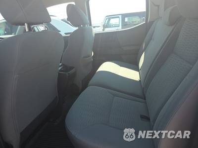 2017 Toyota Tacoma SR Crew Cab Medium Bed - zdjęcie 13 z 37 - miniatura
