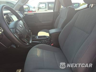 2017 Toyota Tacoma SR Crew Cab Medium Bed - zdjęcie 7 z 37 - miniatura