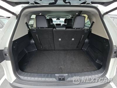 2025 Toyota Grand Highlander XLE - zdjęcie 16 z 27 - miniatura