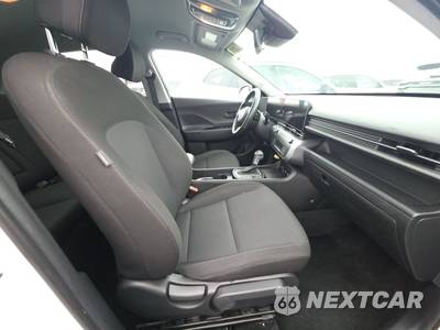 2025 Hyundai Kona SEL - zdjęcie 8 z 22 - miniatura