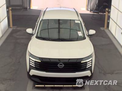 2025 Nissan Kicks SR - zdjęcie 2 z 23 - miniatura
