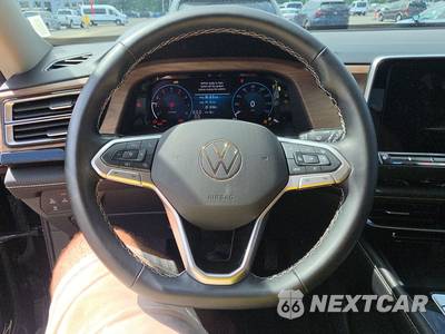 2025 Volkswagen Atlas 2.0T SE w/Technology - zdjęcie 10 z 26 - miniatura