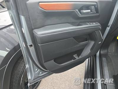 2025 GMC Yukon Denali 5SA - zdjęcie 9 z 25 - miniatura