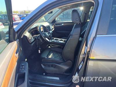 2025 Volkswagen Atlas 2.0T SE w/Technology - zdjęcie 7 z 28 - miniatura