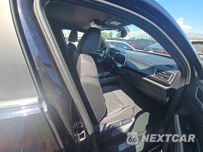 2025 Volkswagen Atlas Cross Sport 2.0T SE w/Technology - zdjęcie 8 z 32 - miniatura