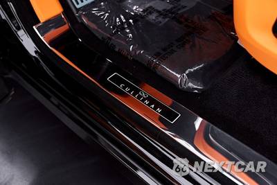 2026 Rolls-Royce Cullinan Black Badge - zdjęcie 51 z 99 - miniatura