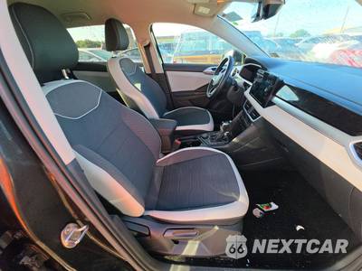 2025 Volkswagen Taos SE - zdjęcie 8 z 21 - miniatura