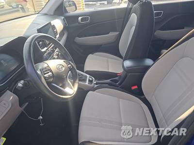 2025 Hyundai Venue SEL - zdjęcie 7 z 32 - miniatura