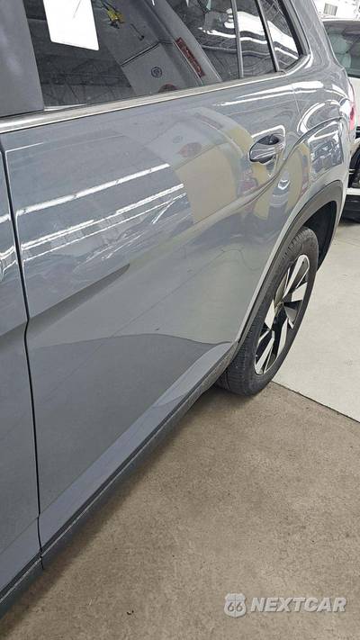 2025 Volkswagen Atlas Cross Sport 2.0T SE w/Technology - zdjęcie 28 z 38 - miniatura