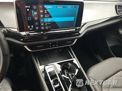 2025 Volkswagen Atlas Cross Sport 2.0T SE w/Technology - zdjęcie 11 z 38 - miniatura