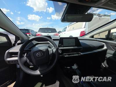 2025 Toyota Prius LE - zdjęcie 11 z 28 - miniatura