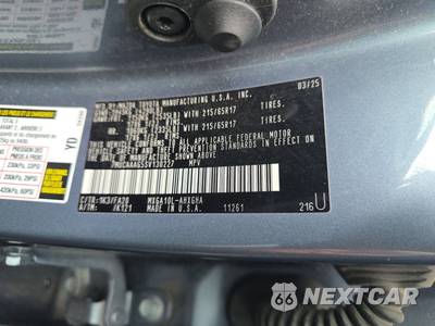2025 Toyota Corolla Cross LE - zdjęcie 14 z 28 - miniatura