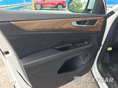 2025 Volkswagen Atlas 2.0T SE w/Technology - zdjęcie 9 z 25 - miniatura
