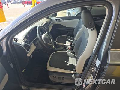 2025 Volkswagen Taos SE - zdjęcie 7 z 20 - miniatura