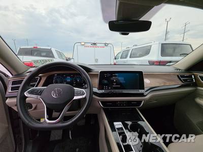 2025 Volkswagen Atlas 2.0T SE w/Technology - zdjęcie 11 z 30 - miniatura