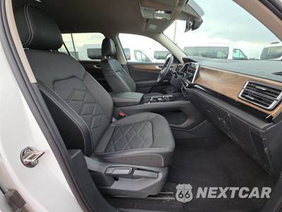 2025 Volkswagen Atlas 2.0T SE w/Technology - zdjęcie 8 z 32 - miniatura