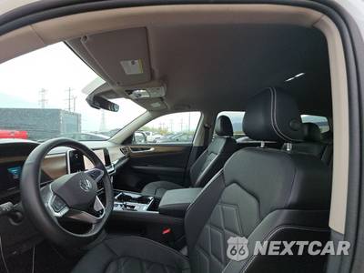 2025 Volkswagen Atlas 2.0T SE w/Technology - zdjęcie 20 z 32 - miniatura