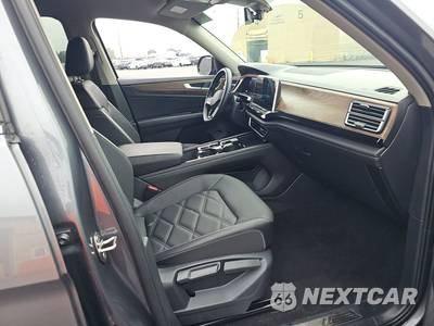 2025 Volkswagen Atlas 2.0T SE w/Technology - zdjęcie 8 z 27 - miniatura