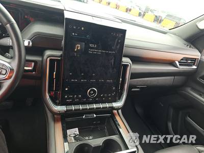 2025 GMC Yukon Denali 5SA - zdjęcie 11 z 59 - miniatura