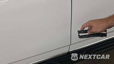2025 GMC Yukon Denali 5SA - zdjęcie 38 z 59 - miniatura