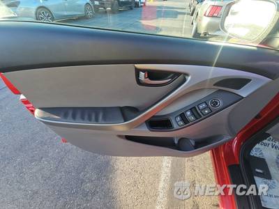 2015 Hyundai Elantra SE Sedan - zdjęcie 9 z 33 - miniatura