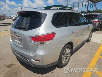 2015 Nissan Pathfinder SV - zdjęcie 4 z 44 - miniatura