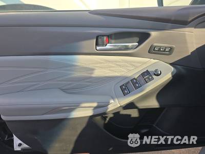 2020 Toyota Avalon Limited - zdjęcie 9 z 30 - miniatura